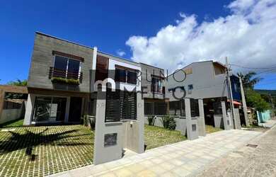 Imagem 3: Casa com 3 dormitórios na Praia do Rio Tavares, a Califórnia é aqui - Floripa/SC