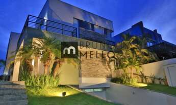 Imagem 2: Belíssima casa com 5 dormitórios em condomínio fechado, com acesso à praia do Morro das Pe