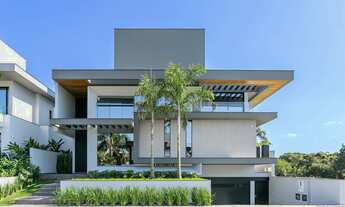 Imagem: Casa em condomínio fechado com 6 suítes