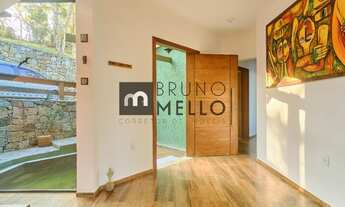 Imagem 3: Casa de 500 m² em meio a natureza com deck e piscina com vista panorâmica para o mar no Pâ