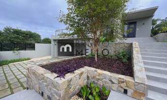 Imagem 2: Casa de altíssimo padrão com 420 m² e 4 suítes no Porto da Lagoa - Lagoa da Conceição/Flor