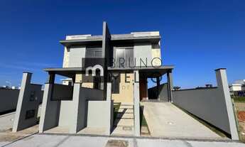 Imagem 2: Pronta para morar com 4 quartos à poucos passos da Praia no Jardim Campeche, Floripa/SC