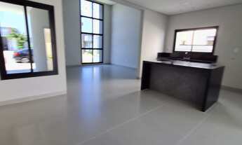 Imagem 2: Casa de 03 Dormitórios sendo 01 suíte no Lagos D Icaraí, Salto/SP