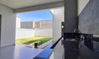 Imagem 4: Casa de 03 Dormitórios sendo 01 suíte no Lagos D Icaraí, Salto/SP