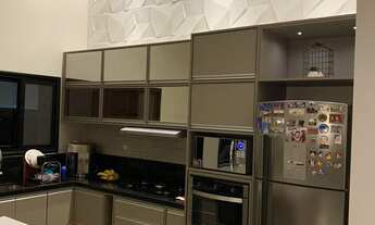 Imagem 2: Linda Casa com 03 Dormitórios no Condomínio Portal dos Bandeirantes Salto SP