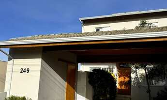 Imagem: Casa 04 Dormitórios no Condomínio Moutonnee