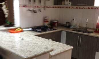 Imagem 2: Sobrado com 03 Dormitórios, sendo 02 Suítes com 280m2 de A/C