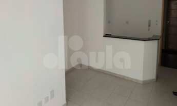 Imagem 2: Campestre. Apartamento sem condomínio, 87m2.Próximo à Av Prestes Maia,3 dormitórios,sendo