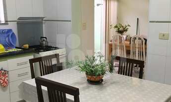 Imagem 4: Vila Scarpelli. Casa Térrea com 134,54m2. Reformada, com 2 dormitórios, sendo 1 suíte, tor