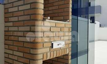 Imagem 5: Vale a pena conferir! Excelente Cobertura com 2 dormitórios suíte vaga. Escada interna