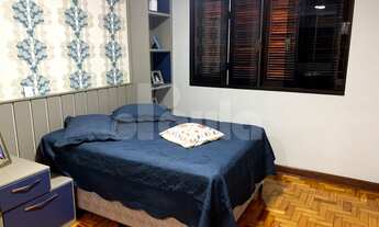 Imagem 4: Jardim Oriental. Sobrado com 238m2. Reformado, 3 banheiros, quintal e 4 vagas de garagem.d