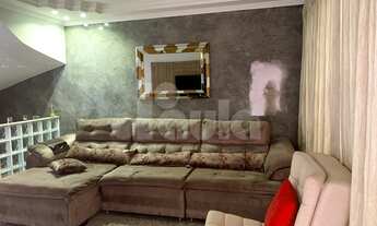 Imagem 2: Jardim Oriental. Sobrado com 238m2. Reformado, 3 banheiros, quintal e 4 vagas de garagem.d