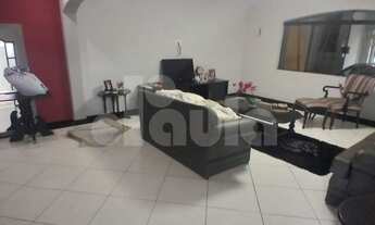 Imagem 2: Sobrado residencial 225m², com 3 quartos sendo 2 suítes, 2 vagas, churrasqueira, na Vila