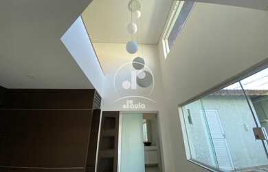 Imagem 2: Sobrado de 333m² à Venda em Santo André-SP, Bairro Santa Maria: 5 Quartos, 5 Suítes, 3 Sal