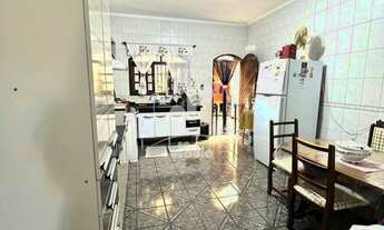 Imagem: Sobrado com 178,00 m² de área construída