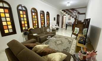 Imagem 2: Sobrado a venda com 156 m², 3 dormitórios sendo 1 suíte, 3 vagas de garagem no bairro Baet