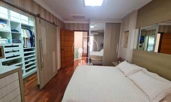 Imagem 6: Vila Assunção. Sobrado com 298m2. Quintal com Piscina e Área Gourmet. 3 suítes, 4 banheiro