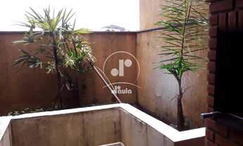 Imagem 2: Sobrado com 395 m² de área construída e 175 m² no Parque das Nações Santo André