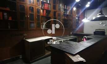 Imagem 2: Salão Comercial de 390m² no Centro de Santo André-SP: 2 Salas, 8 Banheiros e 10 Vagas de G