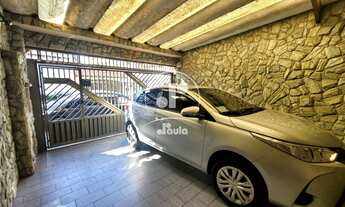 Imagem 2: Imperdível!! Sobrado de 160m² à venda em Santo André, com 3 quartos, 1 suíte, sala dois am