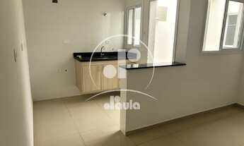 Imagem 1: Sobrado a venda com 140m², 3 suítes e 2 vagas de garagem na Vila Camilopólis em Santo And