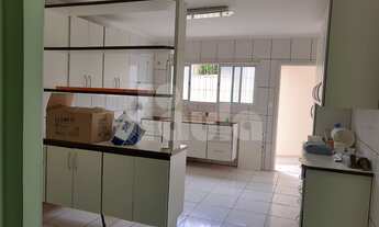 Imagem 3: Casa à Venda em Santo André-SP na Vila Floresta: 3 Quartos, 1 Suíte, 1 Sala, 3 Banheiros