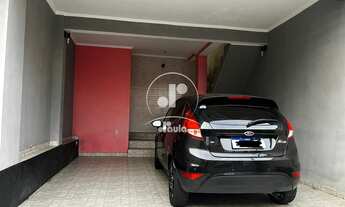 Imagem 2: Casa térrea no Parque da Nações, 2 dormitórios sendo 1 suite, garagem com 4 vagas, quinta