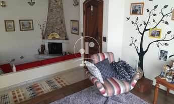 Imagem 4: Sobrado a venda 379 m², com 5 dormitórios sendo 3 suítes planejadas, 6 vagas garagem no b