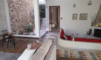 Imagem 2: Sobrado a venda 379 m², com 5 dormitórios sendo 3 suítes planejadas, 6 vagas garagem no b