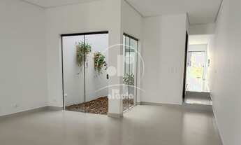 Imagem 3: Sobrado Alto Padrão na Vila Alpina com 190m2, com 03 Suítes amplas e arejadas, Sala, Jardi