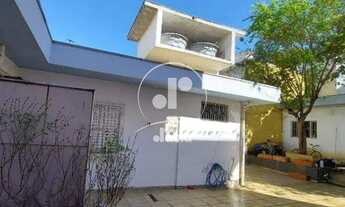 Imagem 7: Sobrado à venda com 276 m², 3 dormitórios sendo 1 suíte, 3 vagas, na Vila Bastos em Santo