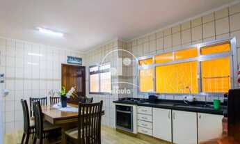 Imagem 6: Casa Assobradada na Vila Floresta, com 218?, 3 dormitórios, 1 suíte, 4 banheiros, 3 vagas