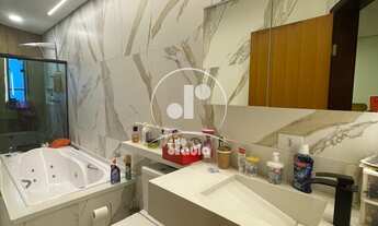 Imagem 2: Maravilhoso Sobrado a venda no bairro Camilópolis, com 04 dorm sendo 2 suite