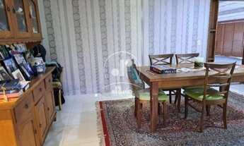 Imagem 4: Sobrado a venda com 223m², 3 dormitórios, 1 suíte, 4 banheiros, 3 vagas, no Bairro Jardim