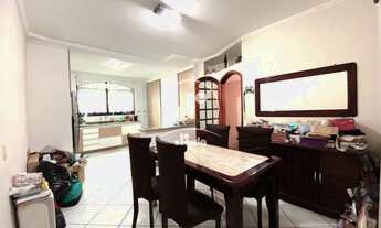 Imagem 2: Sobrado a venda com 205 m², 3 suítes, 5 vagas de garagem no bairro Bangú em Santo André