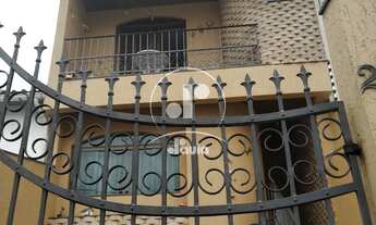 Imagem 2: Sobrado à venda em Santo André-SP, Parque Gerassi, 350m² de área. Venha conhecer!