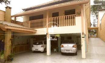 Imagem: Casa térrea com 4 Dormitórios, sendo 1