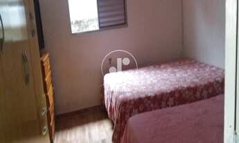 Imagem 5: Casa 3 dormitórios sendo 1 suíte mais sobrado nos fundos a venda próximo à Rua das Hortêns