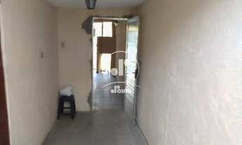 Imagem 6: Sobrado com entrada para 2 ruas sendo 2 dormitórios, sala em piso frio, lavabo, cozinha co