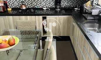 Imagem 3: Sobrado a venda com 200m², 2 dormitórios, 1 suíte, 2 vagas, na Vila Suíça, Santo André/SP