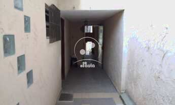 Imagem 2: Sobrado com entrada para 2 ruas sendo 2 dormitórios, sala em piso frio, lavabo, cozinha co