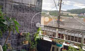 Imagem: Excelente Sobrado de 3 Quartos com 2 Banheiros