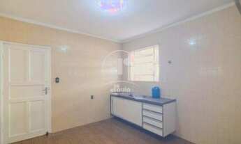 Imagem 6: Casa térrea a venda com 229m², 2 dormitórios, 2 banheiros, 2 vagas, na Vila Linda, Santo A