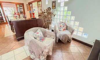 Imagem 7: Sobrado para locação com 338m², 3 suítes, 4 banheiros, 5 vagas, no Bairro Campestre, Santo