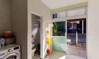 Imagem 6: Casa térrea com 240m², 3 dormitórios, 2 banheiros, 3 vagas, no Bairro Campestre, Santo And