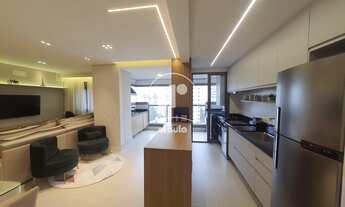 Imagem 4: Apartamento com 2 dormitórios, sendo 1 suíte, living ampliado e 1 banheiro social no bairr