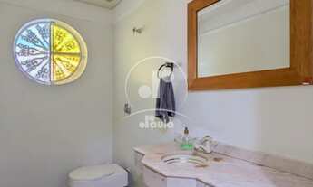 Imagem 6: Sobrado com 500m², 4 dormitórios, 3 suítes, 5 banheiros, 5 vagas, no Bairro Campestre, San