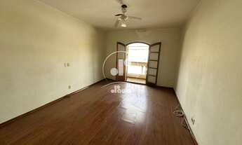 Imagem 6: Sobrado a venda com 180m², 3 dormitórios, 1 suíte, 3 banheiros, 4 vagas, no Bairro Santa M