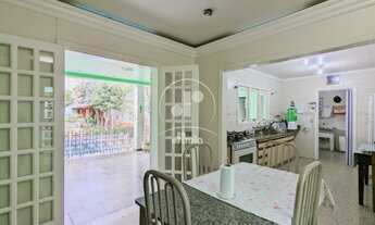 Imagem 7: Sobrado com 500m², 4 dormitórios, 3 suítes, 5 banheiros, 5 vagas, no Bairro Campestre, San