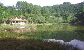 Imagem 2: 3 dormitórios, 5 banheiro, 36000M² de Área Construída